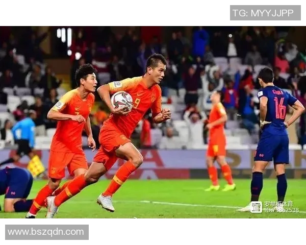 重庆足球队与南京足球队赛后状态分析与复盘探讨